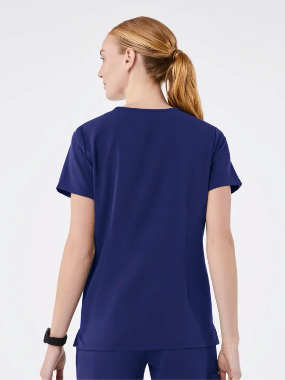 FIGS Casma Three-Pocket 0
Scrub Top™, M, Sapphire - Picture 2 of 4